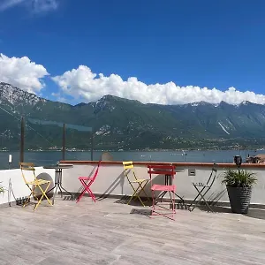 Nelson Apartment