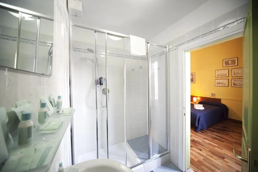 Hotel San Lorenzo Florence 2*,  Italy