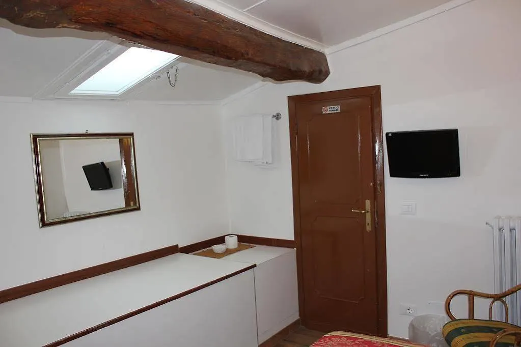 Hotel San Lorenzo Florence 2*,  Italy